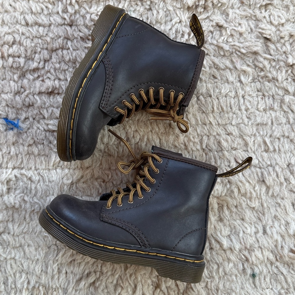 Dr. Martens Kids Boots in Brown and Gold